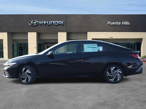 New 2026 Hyundai Elantra Sport image 3