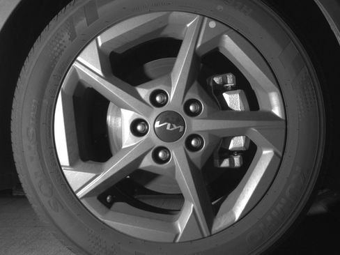 Used 2025 Kia K4 LXS image 12