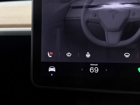 Used 2023 Tesla Model 3 Standard Range RWD image 27