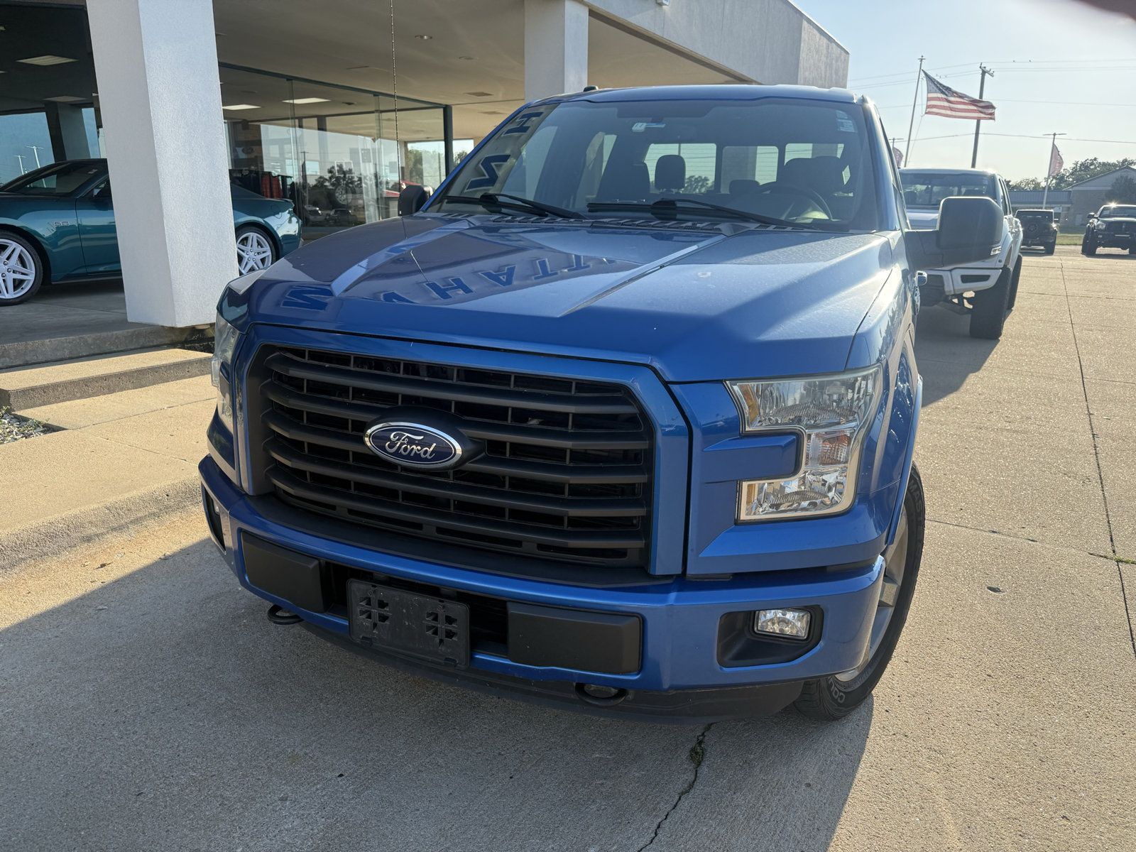 Used 2015 Ford F150 XLT w/ Equipment Group 302A Luxury AWD/4WD image 3
