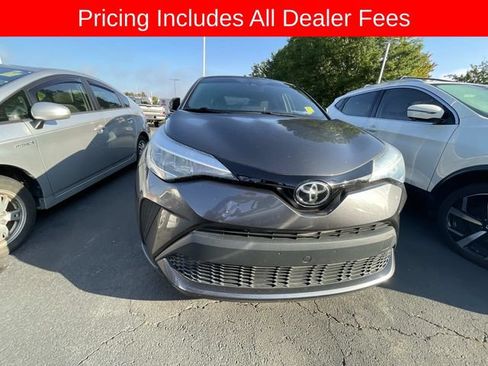 Used 2021 Toyota C-HR XLE FWD image 13