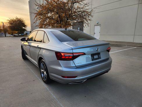 Used 2019 Volkswagen Jetta R-Line image 16
