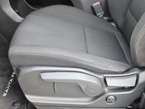 Used 2024 Hyundai Santa Fe SE FWD image 17