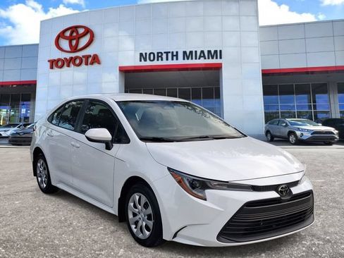Used 2026 Toyota Corolla LE FWD image 1