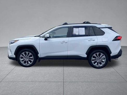 Used 2025 Toyota RAV4 XLE Premium w/ Weather Package AWD/4WD image 4
