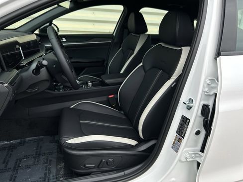 New 2026 Kia K5 GT-Line image 11