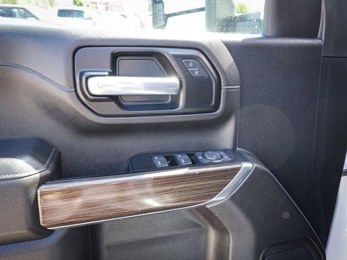 Used 2023 Chevrolet Silverado 2500 LT w/ Convenience Package AWD/4WD image 16