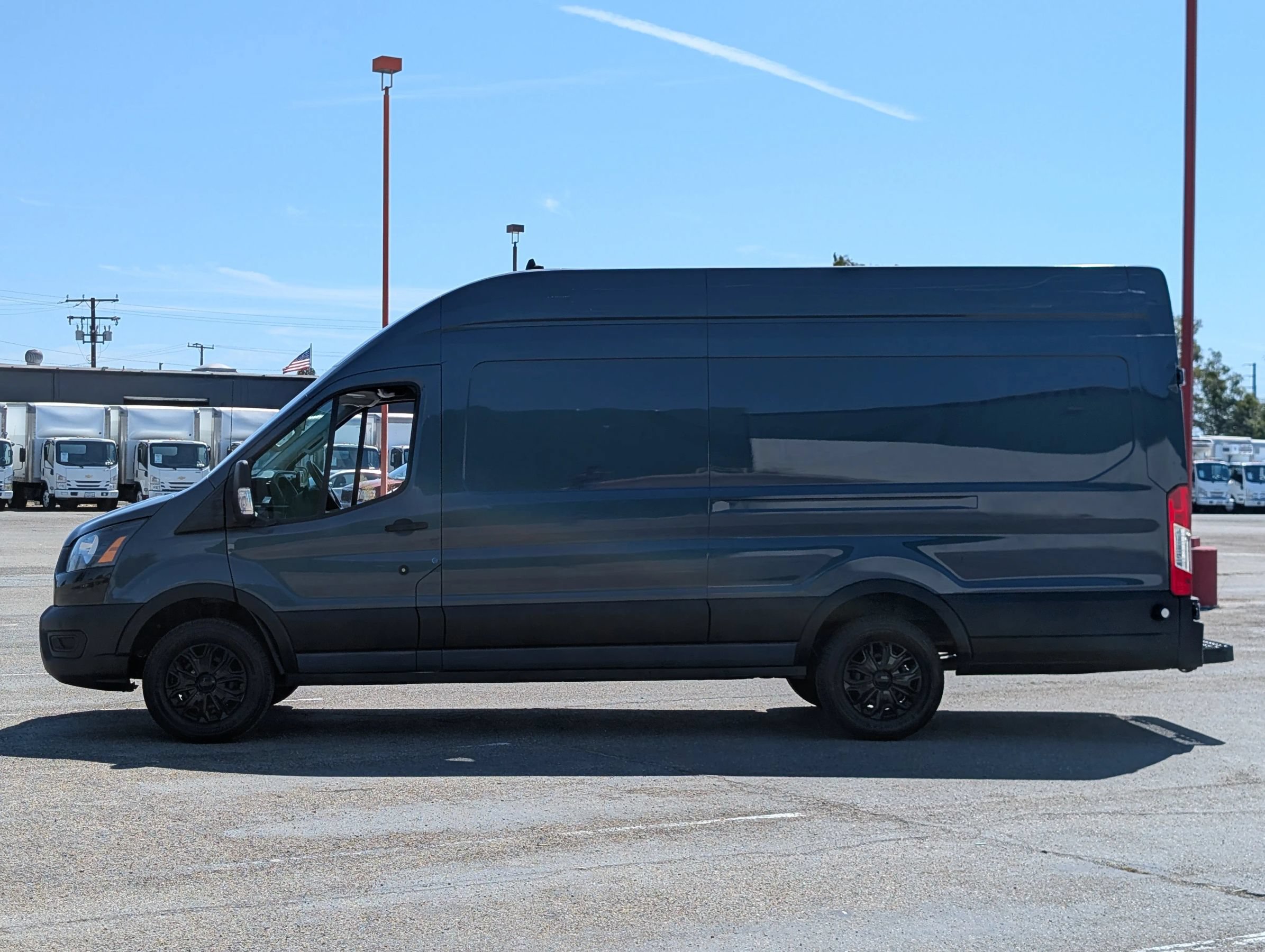 Used 2020 Ford Transit 250 148 High Roof Extended RWD image 4