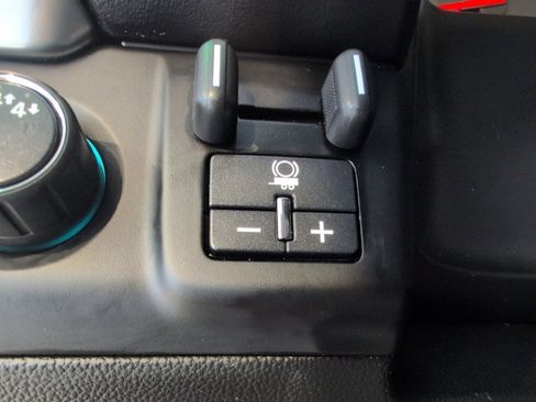 Used 2017 Chevrolet Tahoe Premier image 17