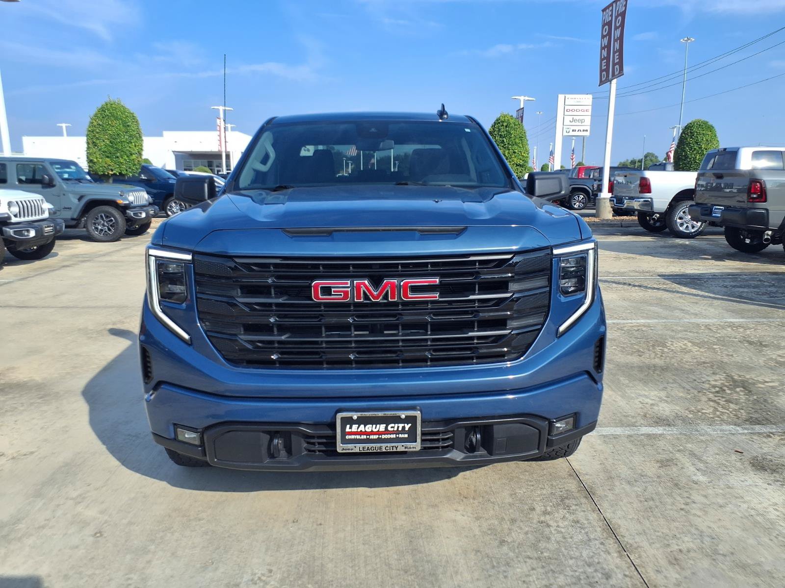 Used 2026 GMC Sierra 1500 Elevation w/ Elevation Select Package RWD image 5