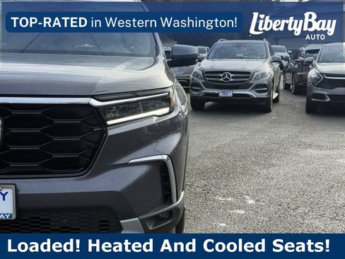 Used 2023 Honda Pilot Elite image 2