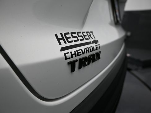 Certified 2024 Chevrolet Trax RS w/ Driver Confidence Package FWD image 29