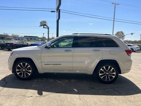 Used 2018 Jeep Grand Cherokee Overland image 10