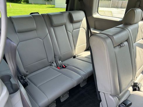Used 2011 Honda Pilot EX-L image 18