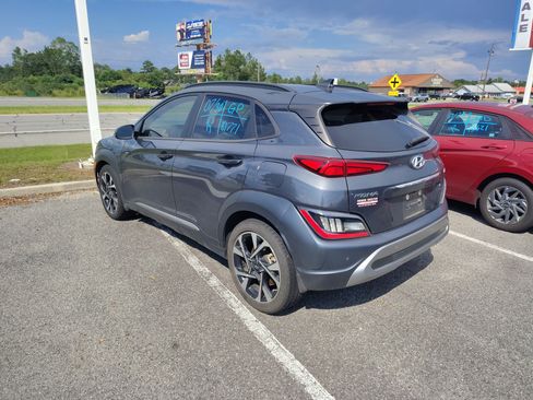 Used 2022 Hyundai Kona Limited w/ Cargo Package FWD image 4