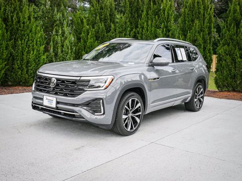 Used 2025 Volkswagen Atlas SEL Premium R-Line AWD/4WD image 5