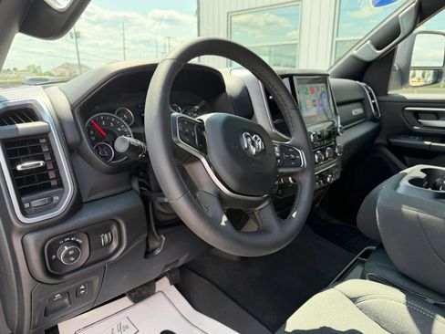 Used 2025 RAM 1500 Lone Star AWD/4WD image 13