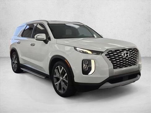 Used 2022 Hyundai Palisade SEL w/ 8P Bench Seat Package FWD image 3