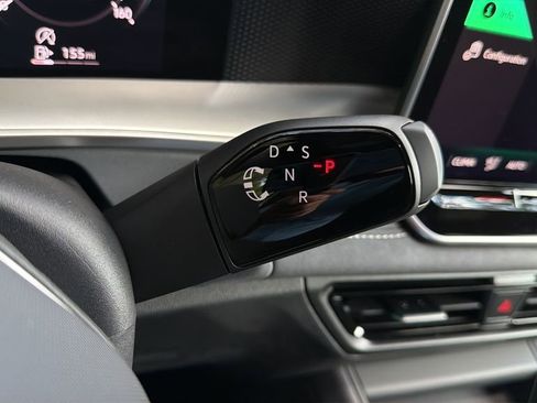 New 2026 Volkswagen Tiguan SE R-Line FWD image 14