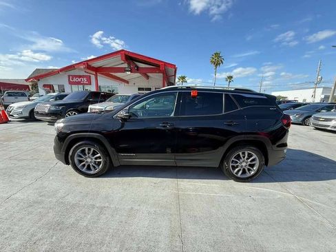 Used 2023 GMC Terrain SLT FWD image 6