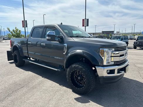 Used 2019 Ford F250 Lariat w/ Chrome Package AWD/4WD image 4