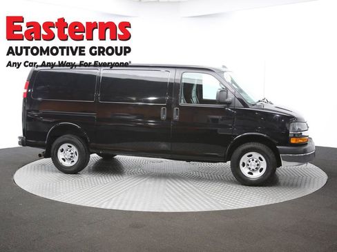 Used 2016 Chevrolet Express 2500 image 43
