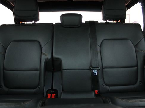 Used 2021 Ford Bronco Badlands image 13