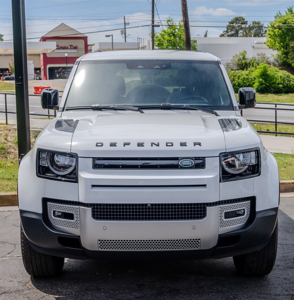 Used 2025 Land Rover Defender 110 S AWD/4WD image 2