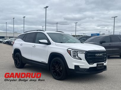 Used 2022 GMC Terrain SLE w/ Driver Convenience Package