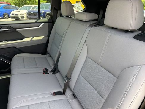 New 2026 GMC Acadia Elevation FWD image 18