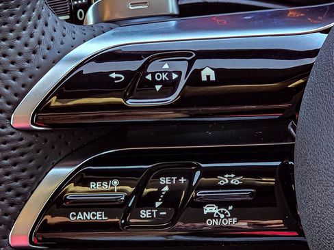 New 2026 Mercedes-Benz GLC 300 4MATIC image 25