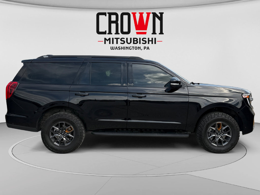 Used 2025 Ford Expedition Tremor AWD/4WD image 2