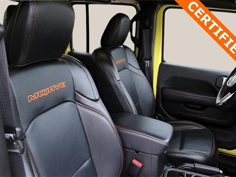 Used 2023 Jeep Gladiator Mojave w/ Cold Weather Group image 17