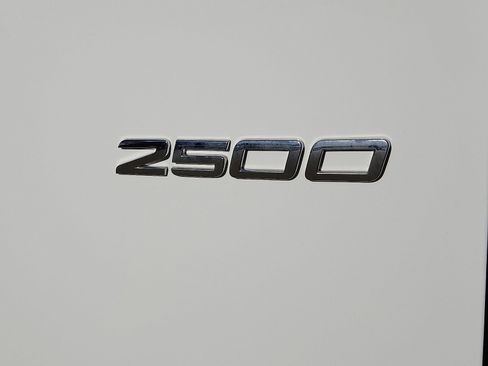Used 2022 Mercedes-Benz Sprinter 2500 image 9