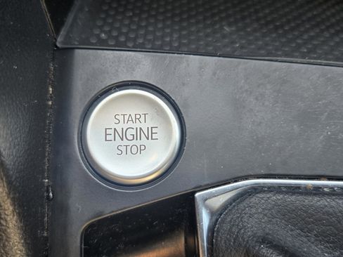 Used 2022 Volkswagen Taos S image 23