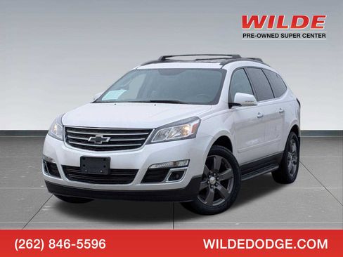 Used 2017 Chevrolet Traverse LT AWD/4WD image 1