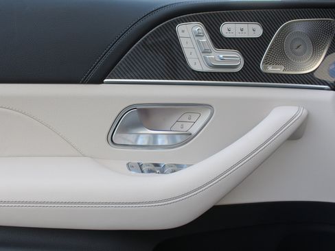 New 2026 Mercedes-Benz GLE 53 AMG 4MATIC Coupe image 13