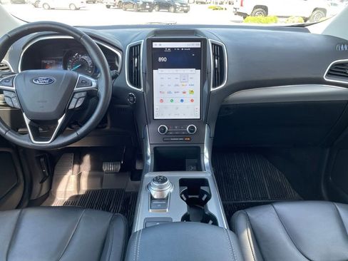 Used 2021 Ford Edge Titanium w/ Class II Trailer Tow Package AWD/4WD image 13