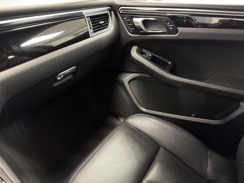 Used 2016 Porsche Macan S AWD/4WD image 23