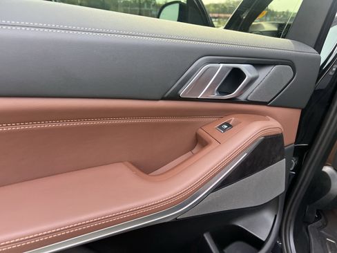 Used 2024 BMW X5 xDrive40i w/ M Sport Package image 30