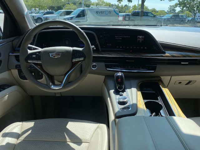 Used 2021 Cadillac Escalade ESV Premium Luxury Platinum AWD/4WD image 8