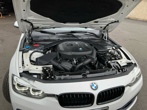 Used 2018 BMW 330i Sedan RWD image 23