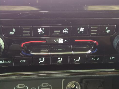 New 2025 Jeep Grand Cherokee L Summit w/ Advanced Protech Group IV image 25