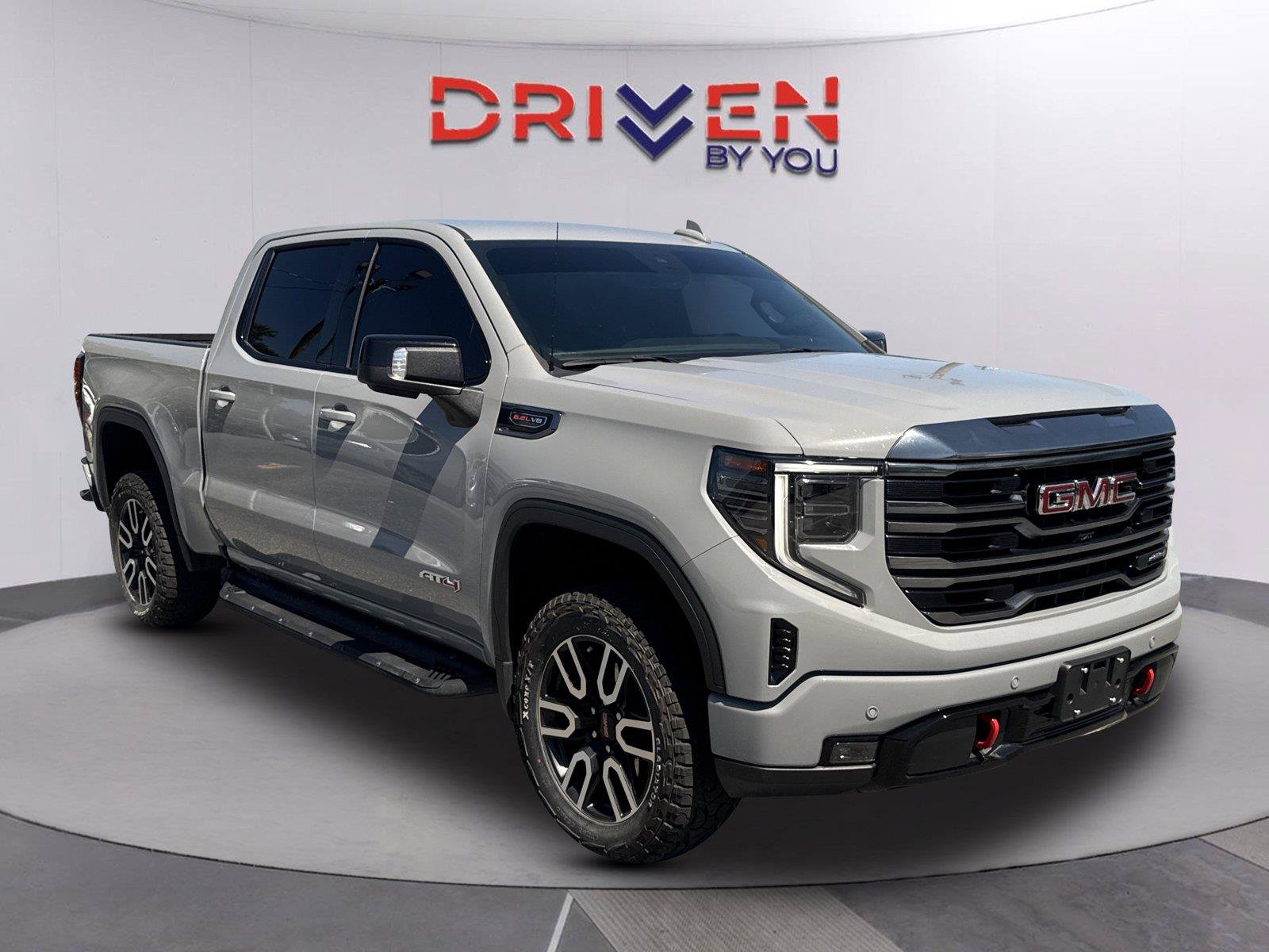 Used 2024 GMC Sierra 1500 AT4 w/ AT4 Preferred Package AWD/4WD image 1