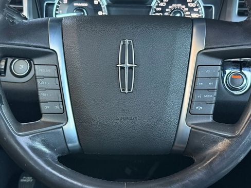 Used 2009 Lincoln MKS FWD image 52