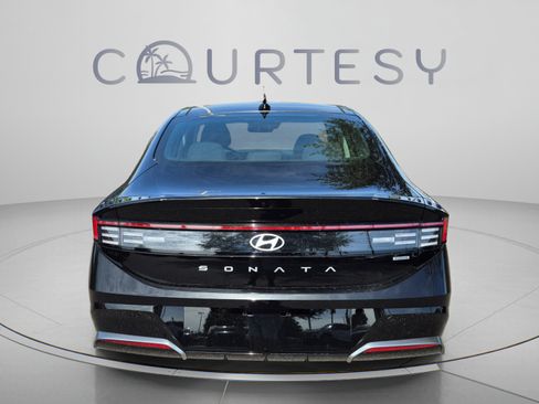 New 2026 Hyundai Sonata SEL FWD image 4