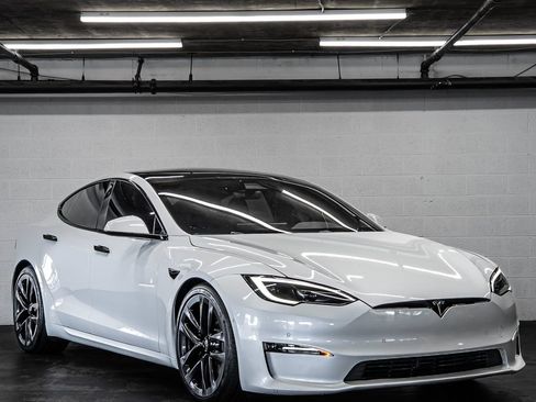 Used 2022 Tesla Model S Plaid AWD/4WD image 7