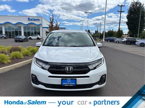Used 2025 Honda Odyssey Touring image 6