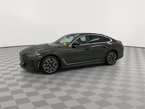 Used 2023 BMW i4 eDrive40 w/ Premium Package image 5