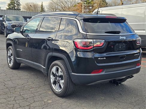 Certified 2018 Jeep Compass Limited image 5